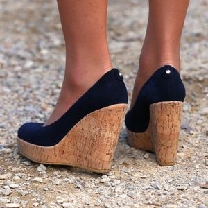 Stuart Weitzman cork wedge EUC Navy Suede ASO Kate Middleton